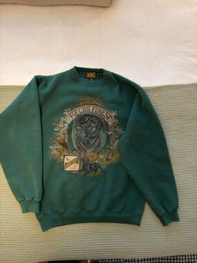 Vintage Eddie Bauer Green 'Field's Finest' Graphic Crewneck Sweatshirt